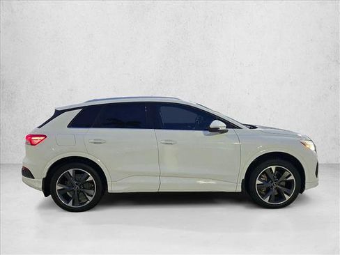 Used 2022 Audi Q4 e-tron Prestige AWD/4WD image 4