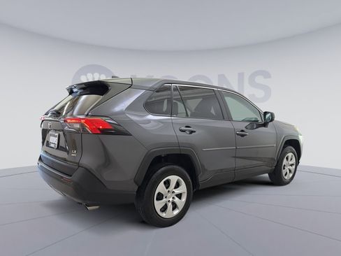 Used 2024 Toyota RAV4 LE AWD/4WD image 11