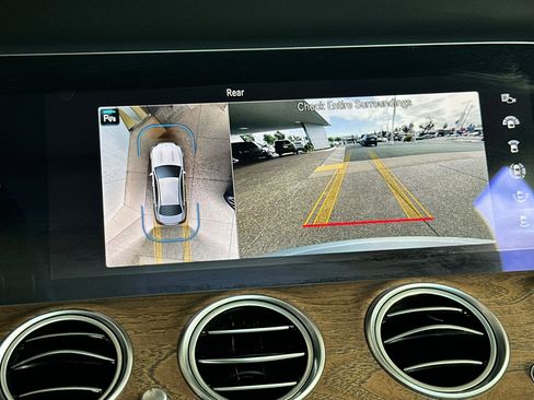 Used 2021 Mercedes-Benz E 350 Sedan image 16