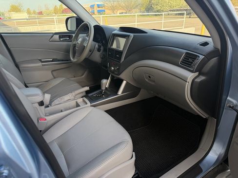Used 2011 Subaru Forester 2.5X Premium w/ All-Weather Pkg image 19