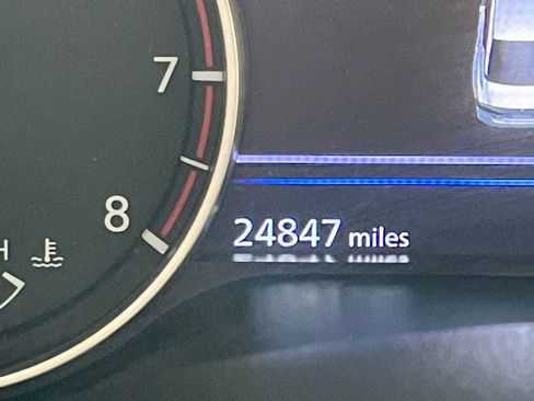 Used 2025 Nissan Altima 2.5 SV image 40