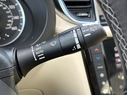 Used 2020 INFINITI QX50 Essential w/ Convenience Package image 29