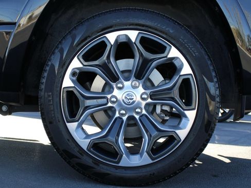 Used 2023 RAM 1500 Limited image 12