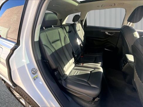 Used 2022 Audi Q7 3.0T Premium Plus AWD/4WD image 24