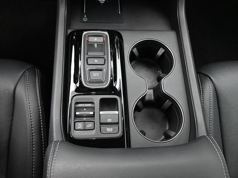Used 2025 Honda Pilot EX-L image 21