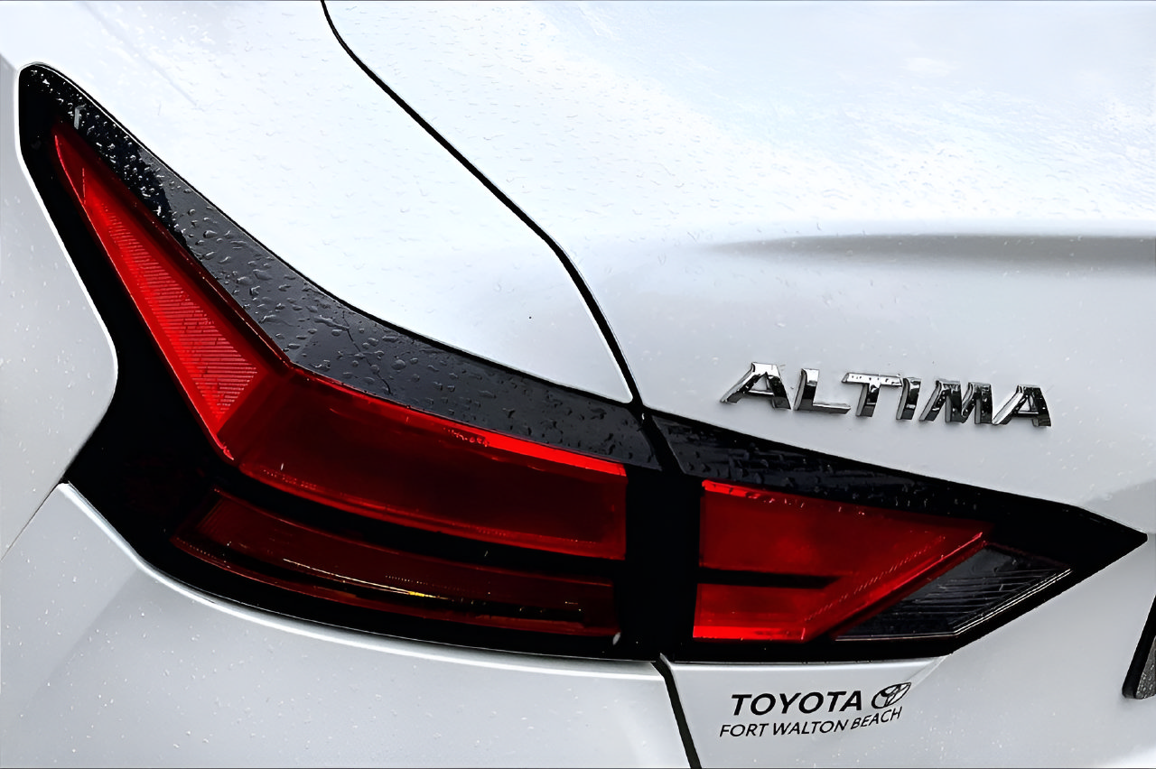 Used 2020 Nissan Altima 2.5 SR FWD image 20