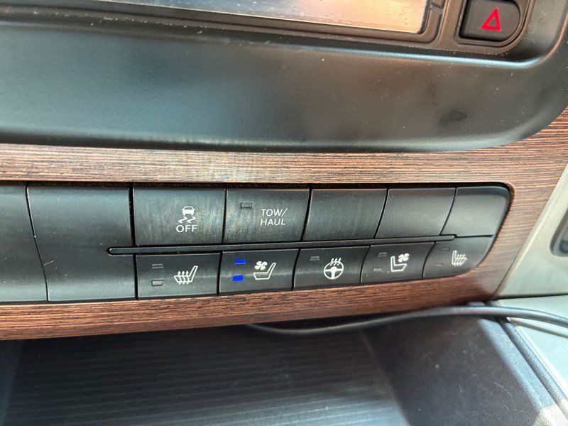 Used 2016 RAM 1500 Laramie w/ Convenience Group RWD image 18