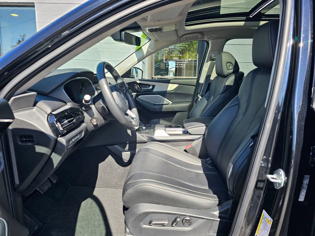 Used 2024 Acura MDX w/ Technology Package AWD/4WD image 24