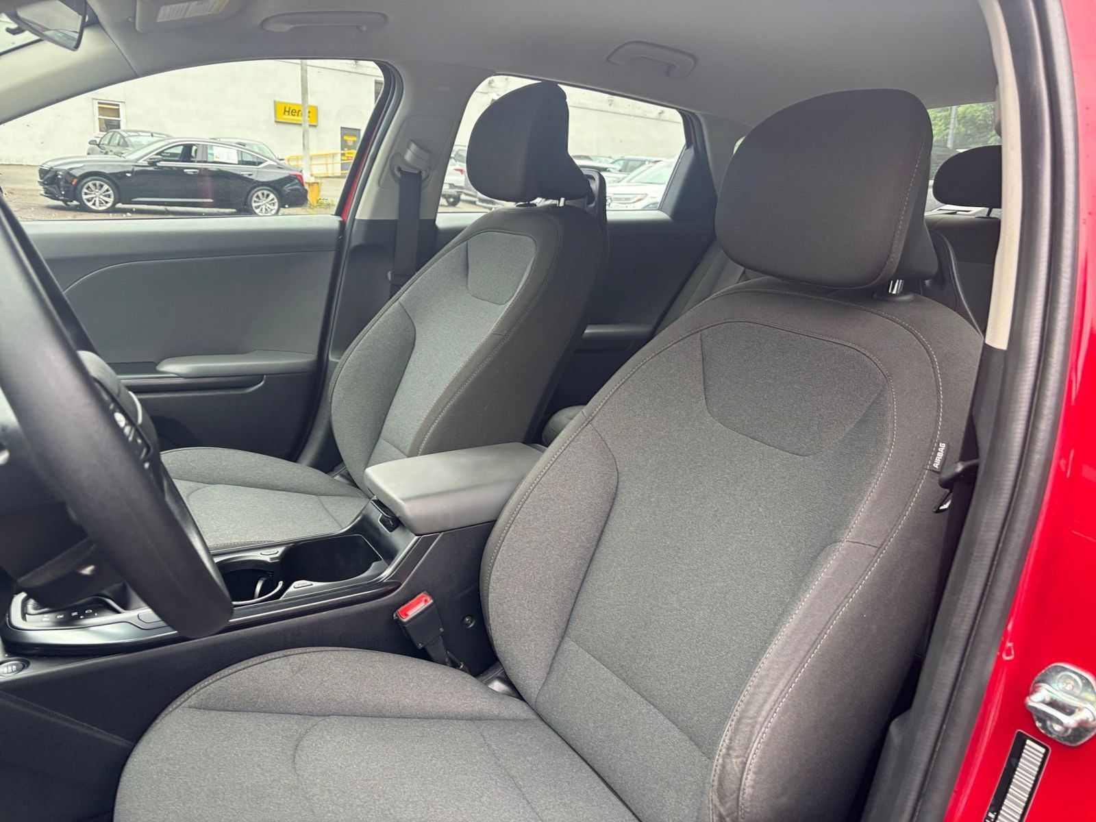 Used 2025 Kia K4 FWD image 35