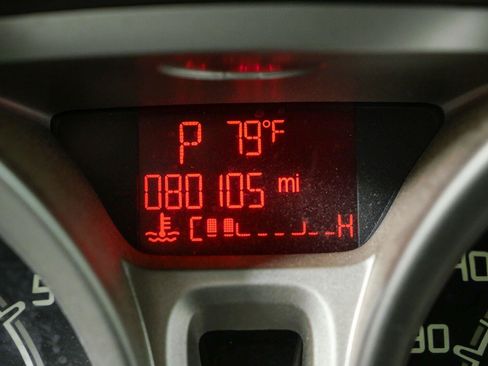 Used 2013 Ford Fiesta SE FWD image 8