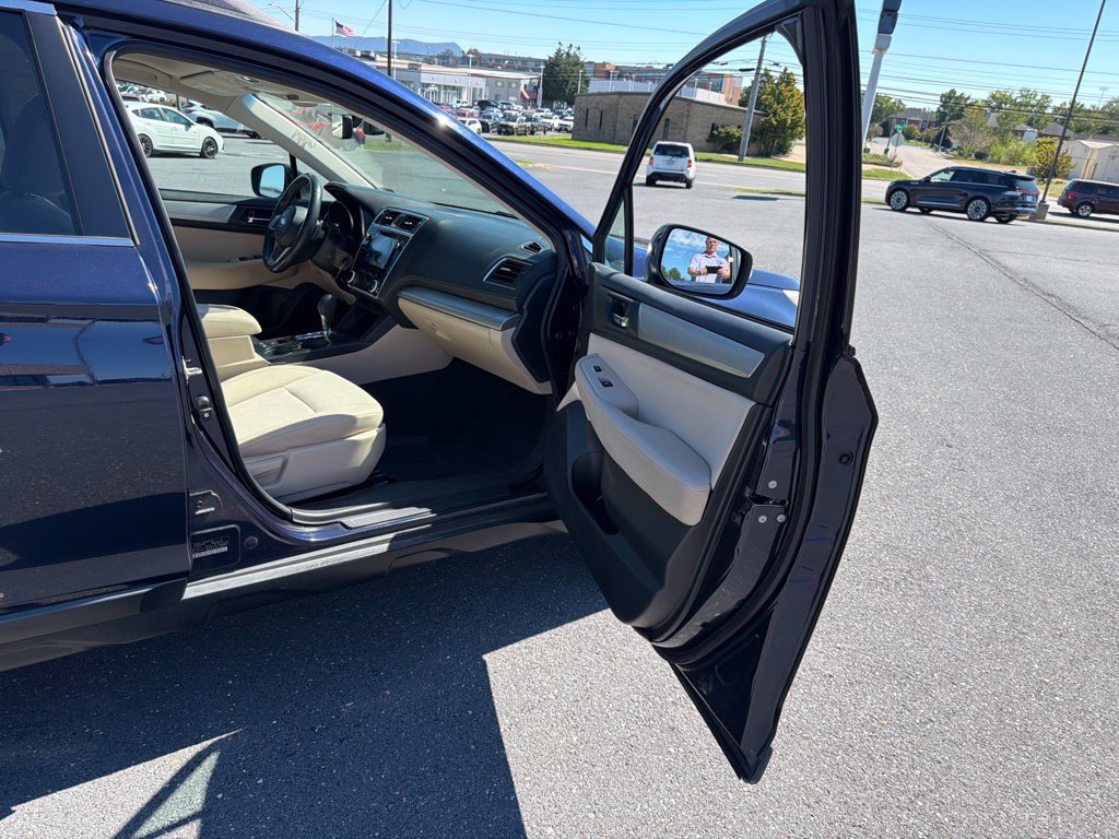 Used 2018 Subaru Outback 2.5i Premium AWD/4WD image 24