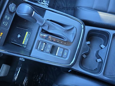 Used 2024 Honda CR-V EX-L image 25