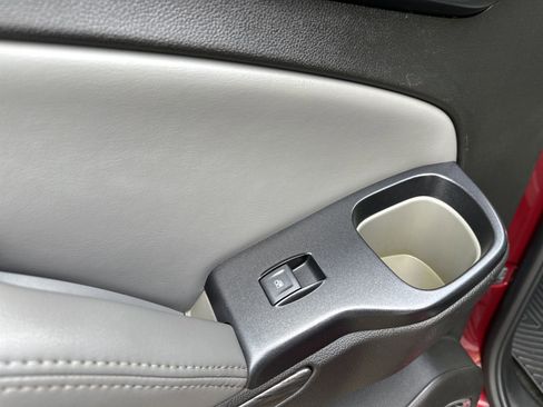 Used 2016 Chevrolet Suburban LT w/ Luxury Package image 29