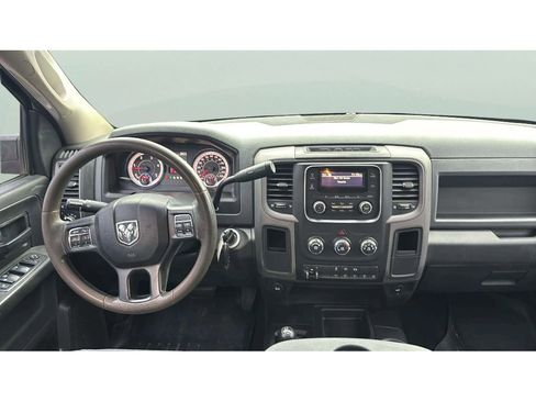 Used 2018 RAM 2500 Tradesman w/ Chrome Appearance Group image 12