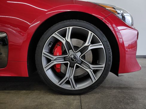 Used 2018 Kia Stinger GT2 w/ Paint Protection Package image 27