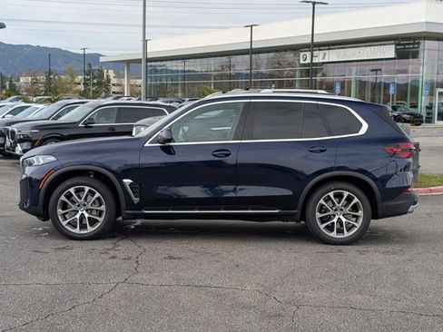 Certified 2024 BMW X5 sDrive40i w/ Premium Package image 8