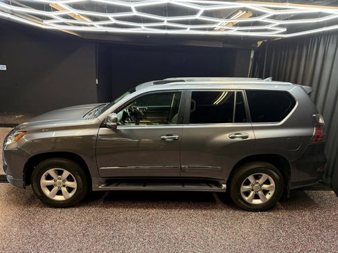 Used 2017 Lexus GX 460 w/ Navigation Package AWD/4WD image 5