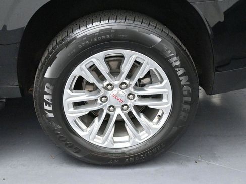 Used 2023 GMC Yukon XL SLT w/ SLT Premium Package AWD/4WD image 42