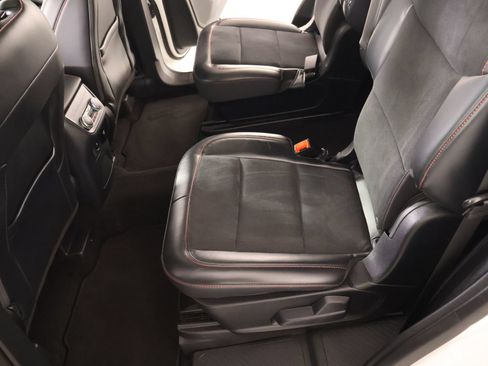 Used 2025 Ford Explorer ST w/ Sun And Sound Package AWD/4WD image 12