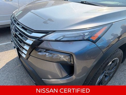 Certified 2025 Nissan Rogue SV AWD/4WD image 2