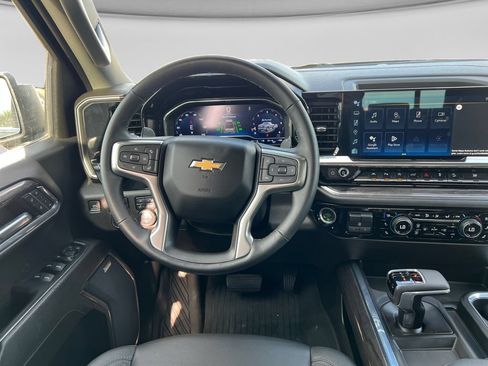 Used 2024 Chevrolet Silverado 1500 LTZ AWD/4WD image 23