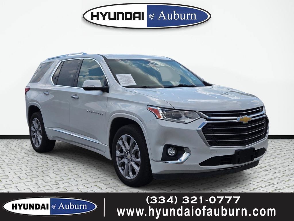 Used 2019 Chevrolet Traverse Premier w/ Driver Confidence II Package FWD image 1