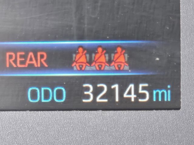 Used 2025 Toyota Corolla LE FWD image 33