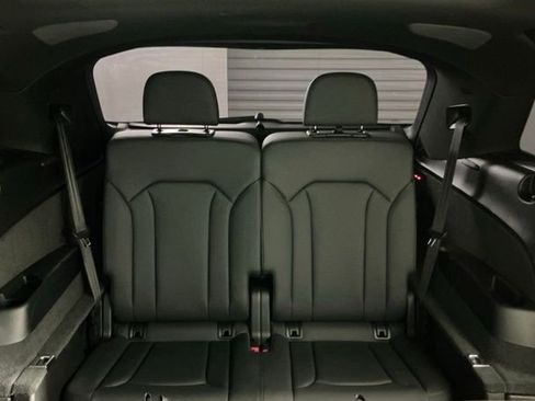 Used 2021 Audi Q7 3.0T Premium Plus AWD/4WD image 24