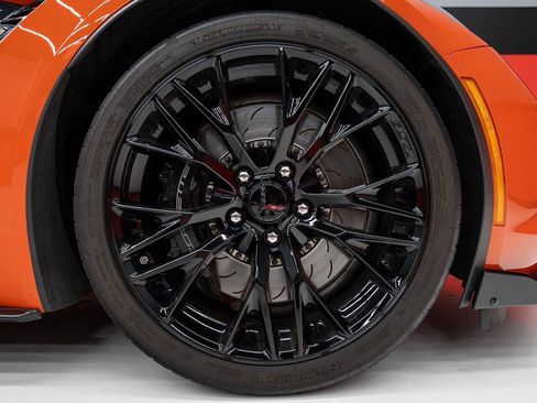 Used 2019 Chevrolet Corvette Z06 RWD image 73