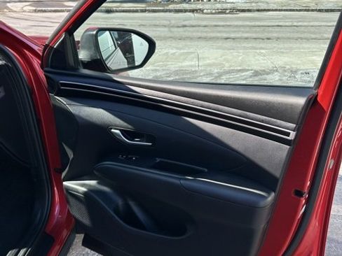 Used 2023 Hyundai Tucson SE image 10