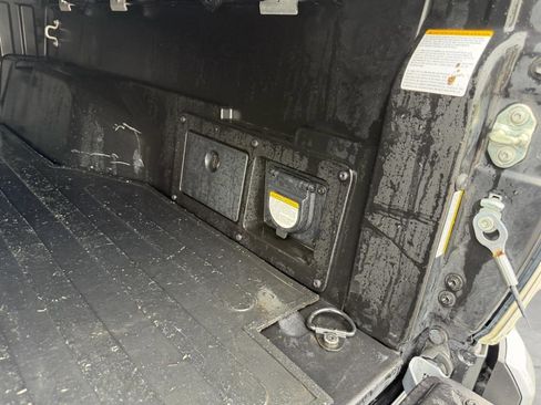 Used 2017 Toyota Tacoma Limited w/ Tow Package image 14