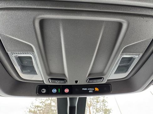 Used 2020 Chevrolet Silverado 2500 LT image 25