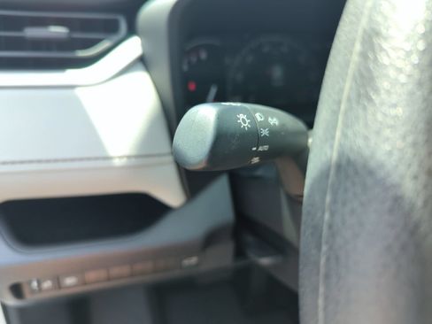 Used 2024 Toyota RAV4 XLE w/ Convenience Package FWD image 20
