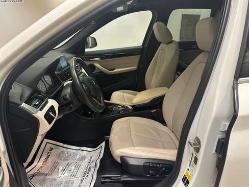Used 2018 BMW X1 xDrive28i w/ Convenience Package AWD/4WD image 7