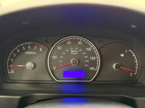 Used 2010 Hyundai Elantra GLS image 15