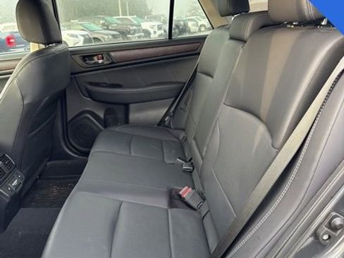 Used 2018 Subaru Outback 3.6R Limited image 10