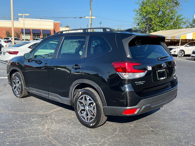 Used 2023 Subaru Forester Premium AWD/4WD image 5