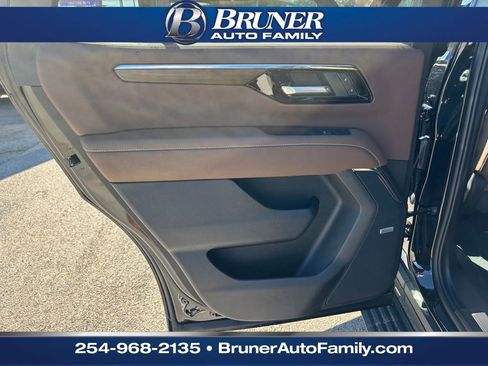 New 2026 Chevrolet Tahoe High Country image 13