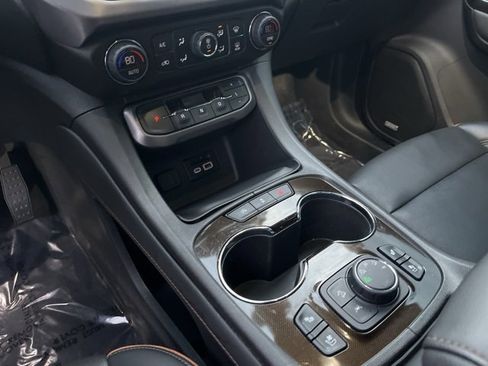 Used 2023 GMC Acadia AT4 w/ Technology Package image 29