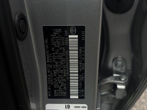 Used 2025 Toyota Camry LE FWD image 32