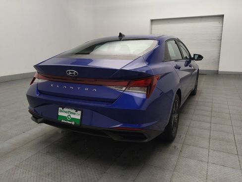 Used 2021 Hyundai Elantra SEL w/ Convenience Package image 9