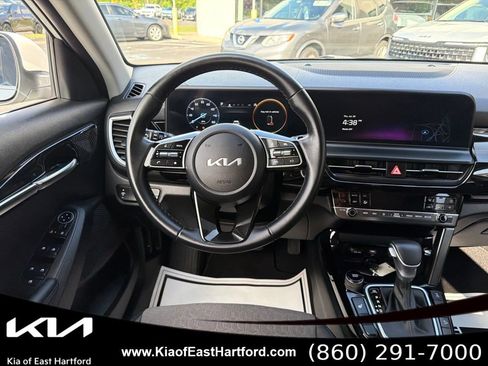 Used 2024 Kia Seltos S AWD/4WD image 23