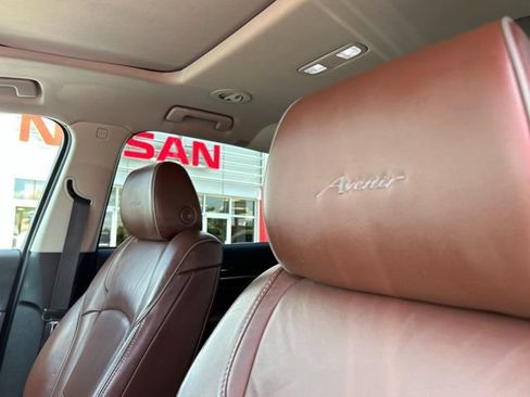 Used 2018 Buick Enclave Avenir AWD/4WD image 40