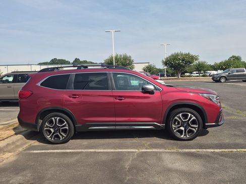 Used 2023 Subaru Ascent Limited w/ Technology Package AWD/4WD image 3