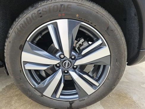 Used 2023 Nissan Rogue Platinum w/ Platinum Premium Package AWD/4WD image 19