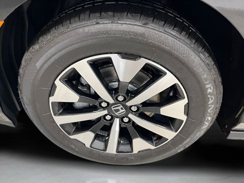 Used 2026 Honda Odyssey EX-L image 11