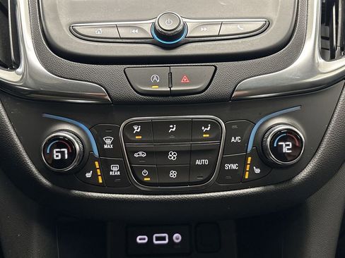 Used 2024 Chevrolet Equinox LT image 44