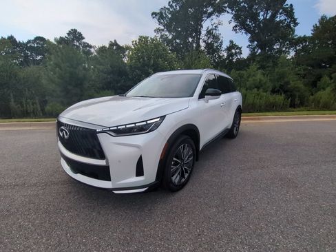 New 2027 INFINITI QX60 Luxe w/ Cargo Package AWD/4WD image 4