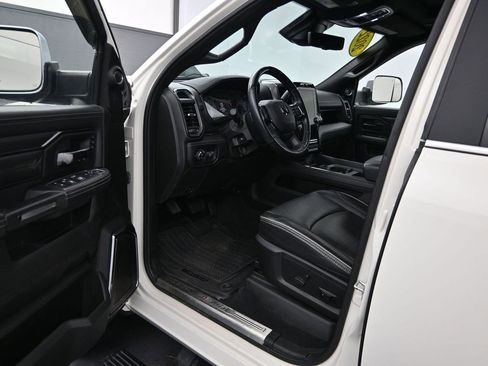 Used 2022 RAM 3500 Limited AWD/4WD image 13