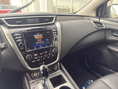 Used 2023 Nissan Murano SV image 11